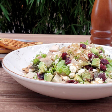 Ensalada de Pollo, Quinua y Arándanos