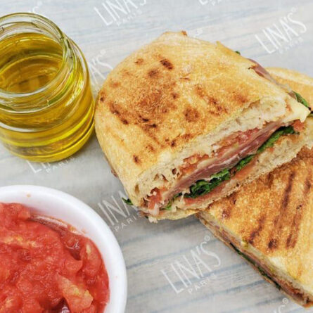 Sandwich de Jamón Serrano en Pan Tumaca